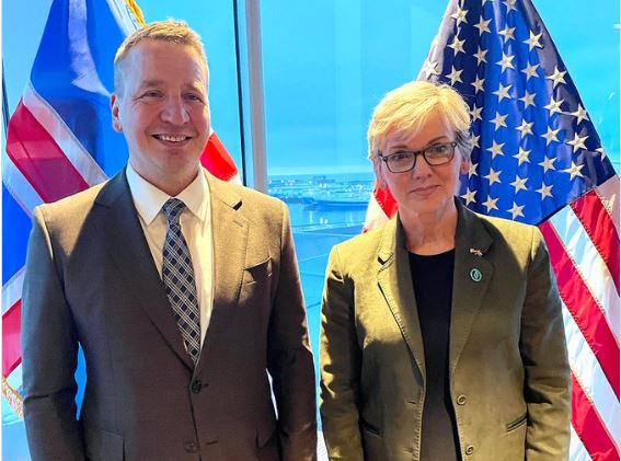 Energy Agreement Iceland between US - Guðlaugur Þór Þórðarson & Jennifer Granholm